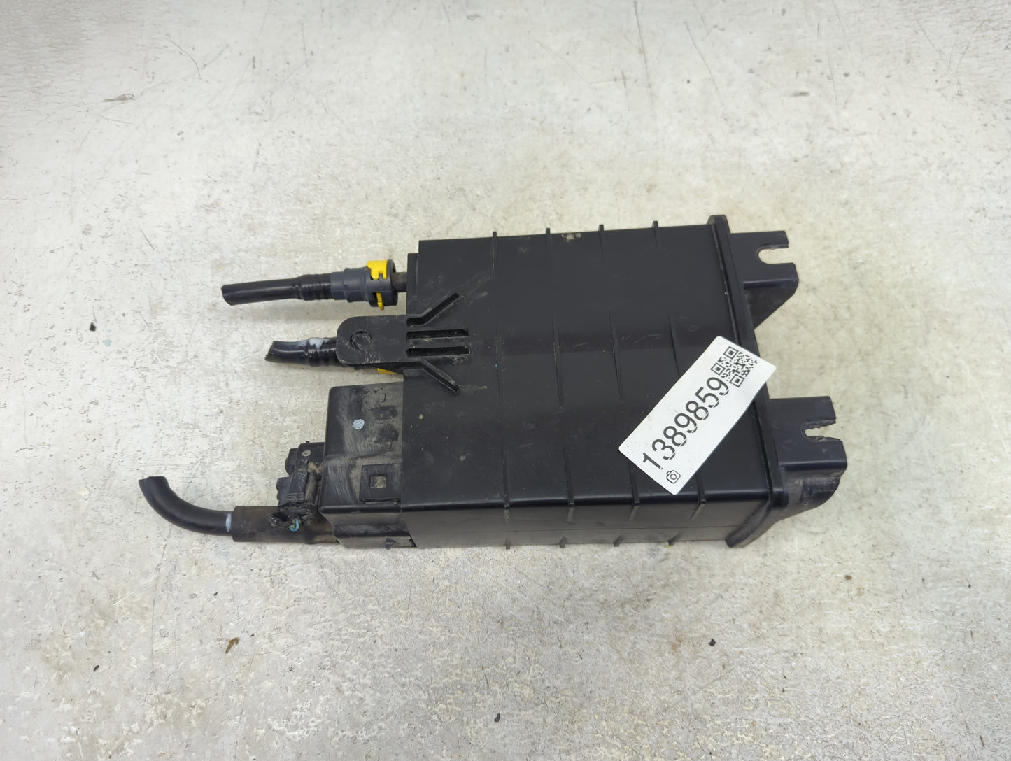 2015 Ford Fusion Fuel Vapor Charcoal Canister 1389859 - Oemusedautoparts1.com