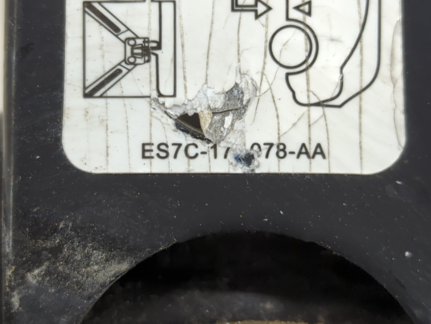 2015 Ford Fusion Spare Scissor Car Jack 1390196 - Oemusedautoparts1.com