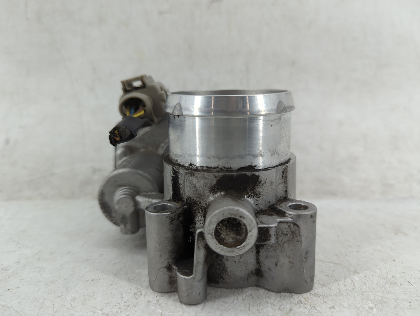 2014-2020 Ford Fusion Throttle Body Fits Fits 2014 2015 2016 2017 2018 2019 2020 OEM Used Auto Parts - Oemusedautoparts1.com
