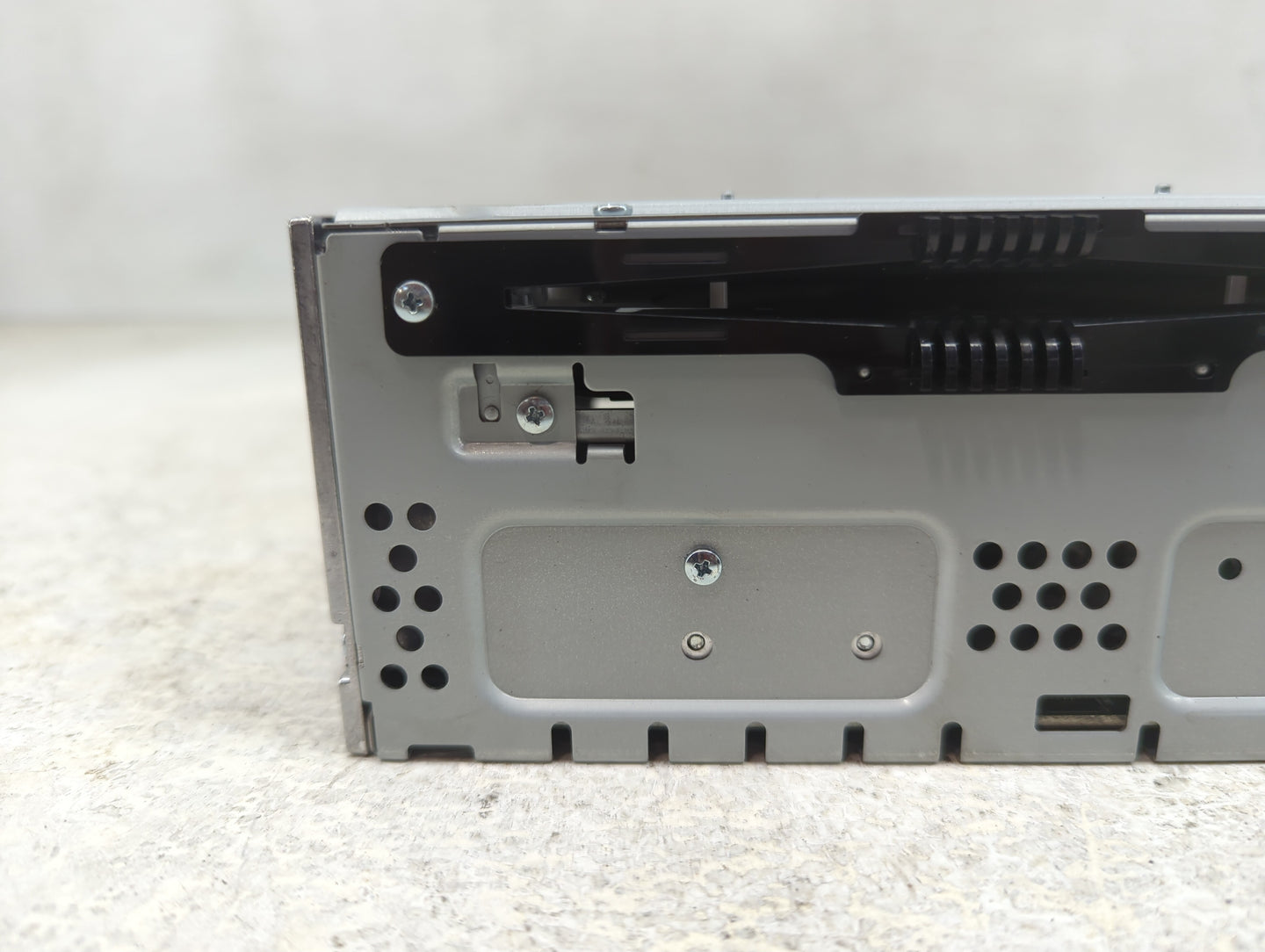 2013-2015 Ford Fusion Radio AM FM Cd Player Receiver Replacement P/N:CQ-JJ22E0UMD Fits Fits 2013 2014 2015 OEM Used Auto Par