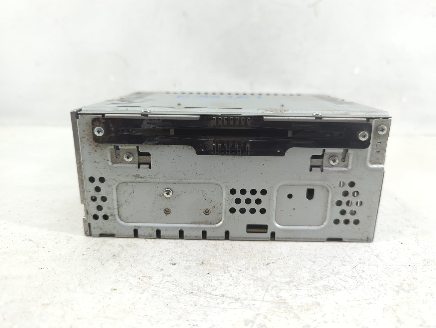2014-2015 Ford Fusion Radio AM FM Cd Player Receiver Replacement P/N:DS7T-19C107-BM Fits Fits 2014 2015 OEM Used Auto Parts 