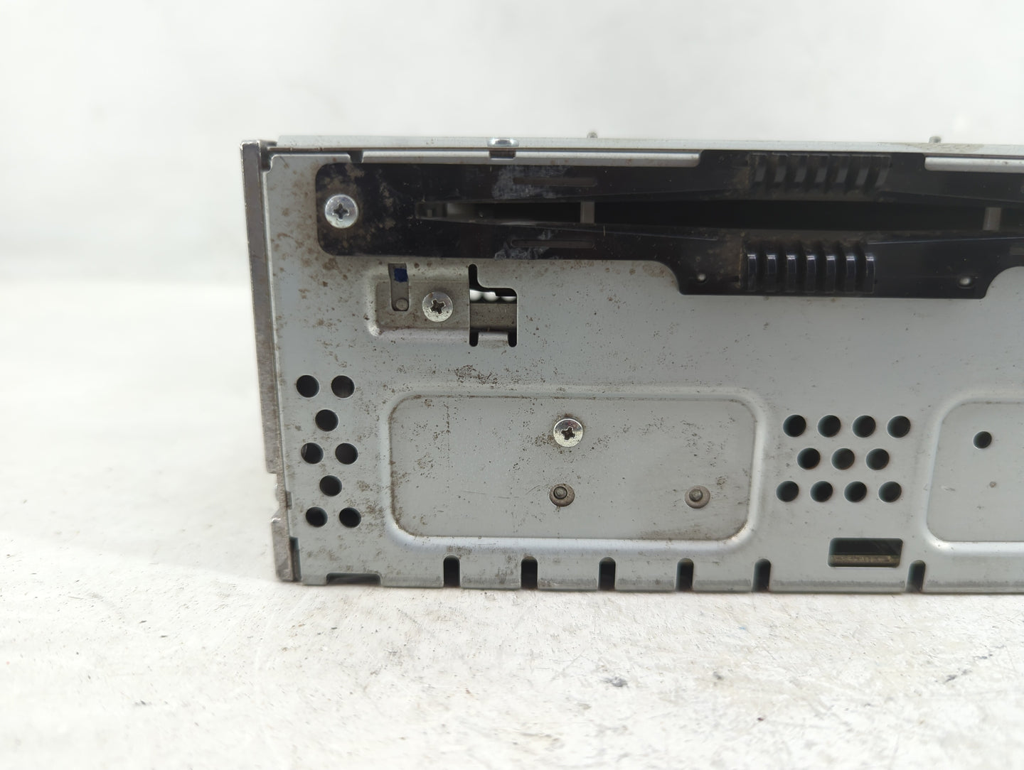 2014-2015 Ford Fusion Radio AM FM Cd Player Receiver Replacement P/N:DS7T-19C107-BM Fits Fits 2014 2015 OEM Used Auto Parts 