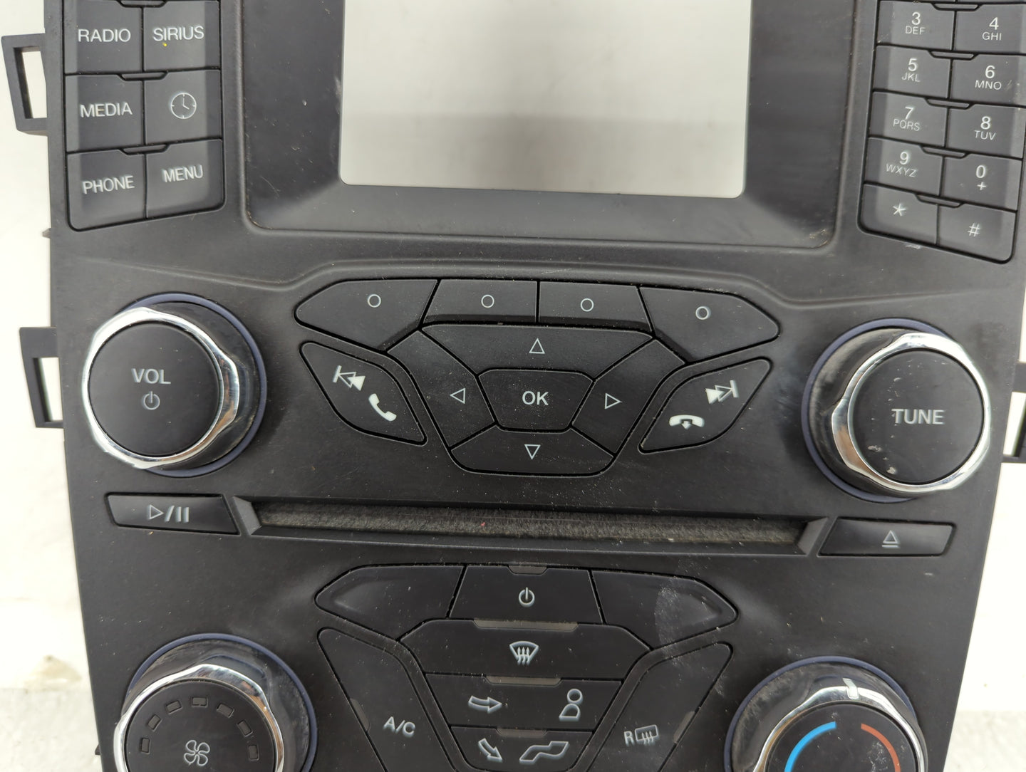 2014-2015 Ford Fusion Radio AM FM Cd Player Receiver Replacement P/N:FS7T-18E243-ED Fits Fits 2014 2015 OEM Used Auto Parts 