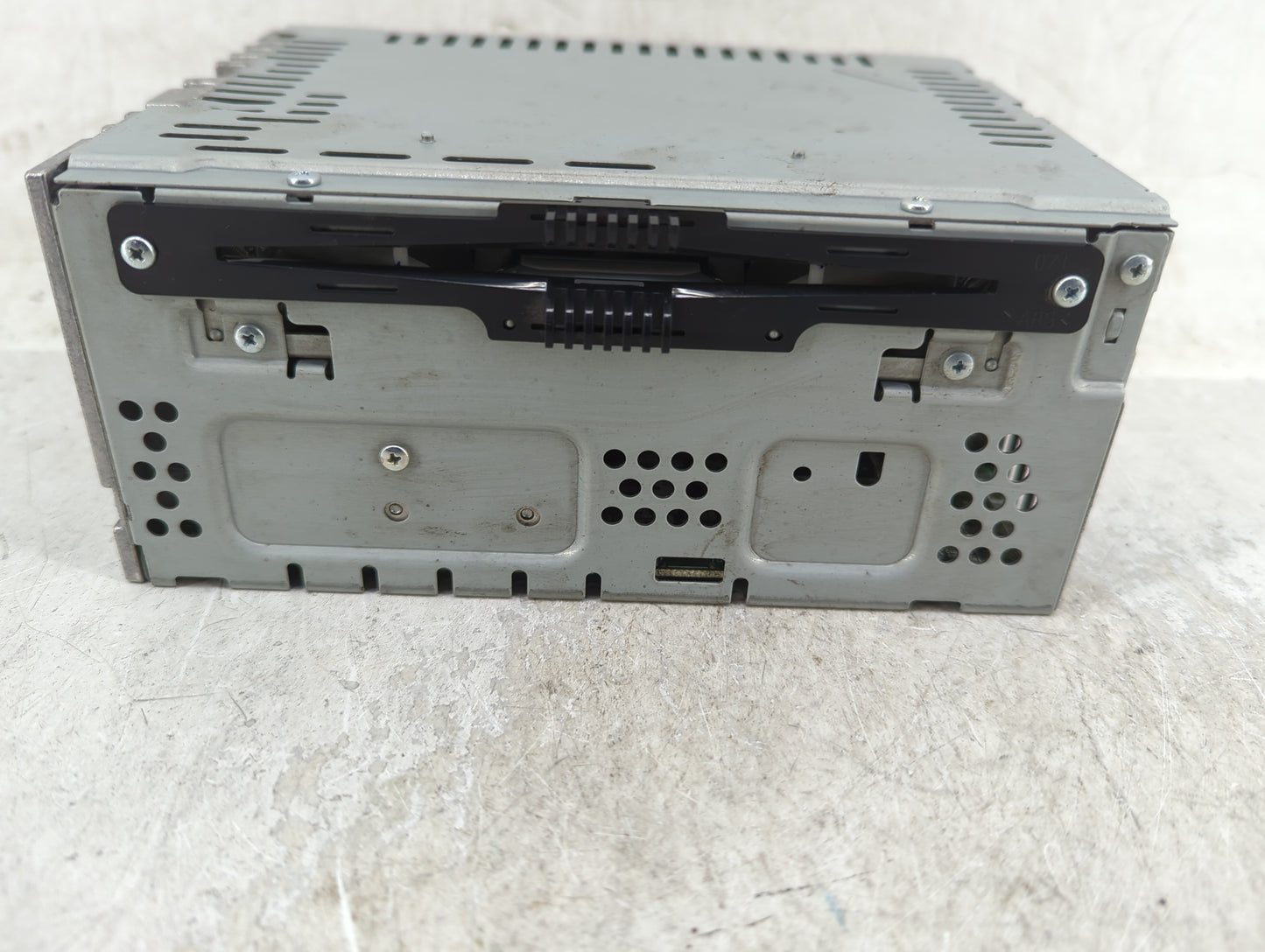 2014-2015 Ford Fusion Radio AM FM Cd Player Receiver Replacement P/N:DS7T-19C107-BM Fits Fits 2014 2015 OEM Used Auto Parts 