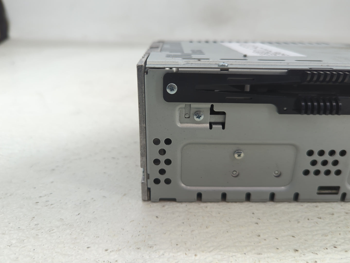 2013-2015 Ford Fusion Radio AM FM Cd Player Receiver Replacement P/N:DS7T-19C107-BK Fits Fits 2013 2014 2015 OEM Used Auto P