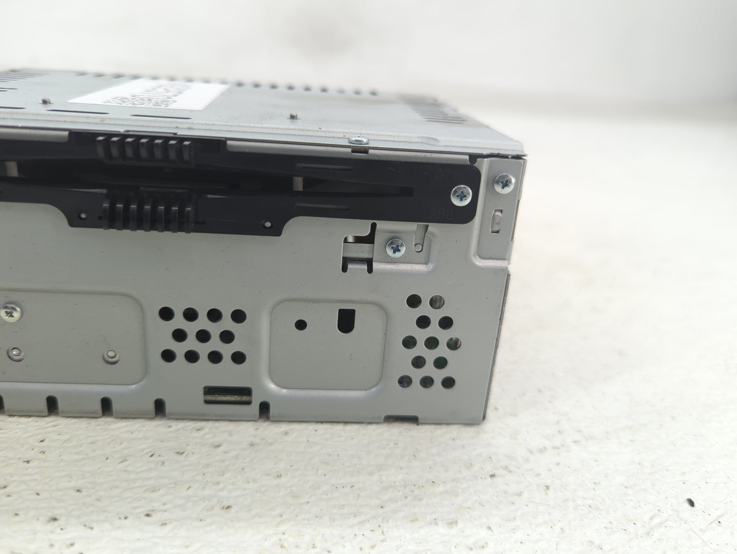 2013-2015 Ford Fusion Radio AM FM Cd Player Receiver Replacement P/N:DS7T-19C107-BK Fits Fits 2013 2014 2015 OEM Used Auto P
