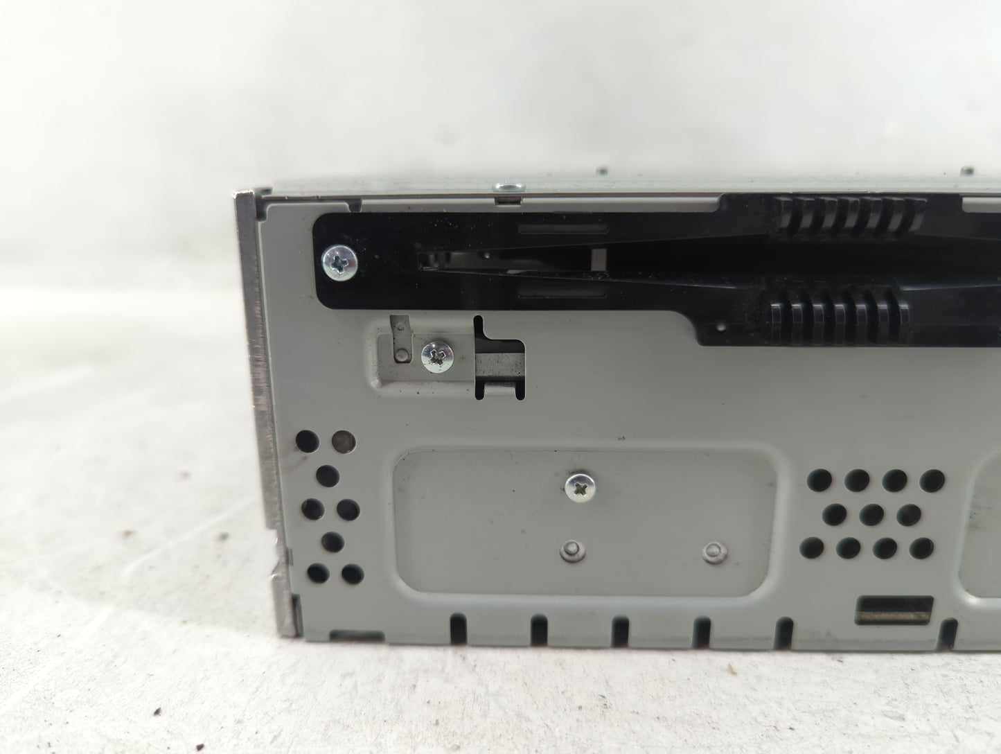 2014-2015 Ford Fusion Radio AM FM Cd Player Receiver Replacement P/N:DS7T-19C107-BM Fits Fits 2014 2015 OEM Used Auto Parts 