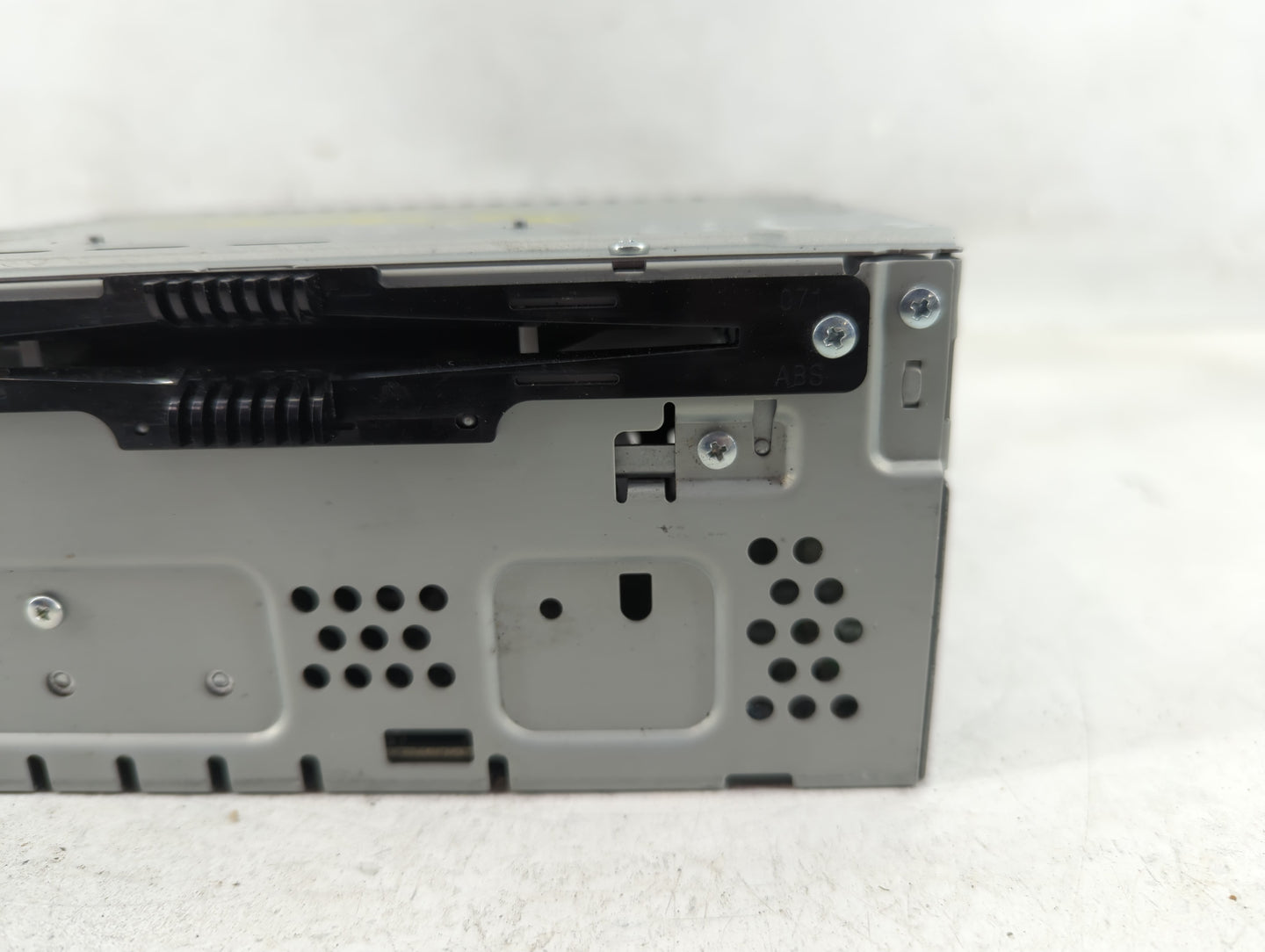 2014-2015 Ford Fusion Radio AM FM Cd Player Receiver Replacement P/N:DS7T-19C107-BM Fits Fits 2014 2015 OEM Used Auto Parts 
