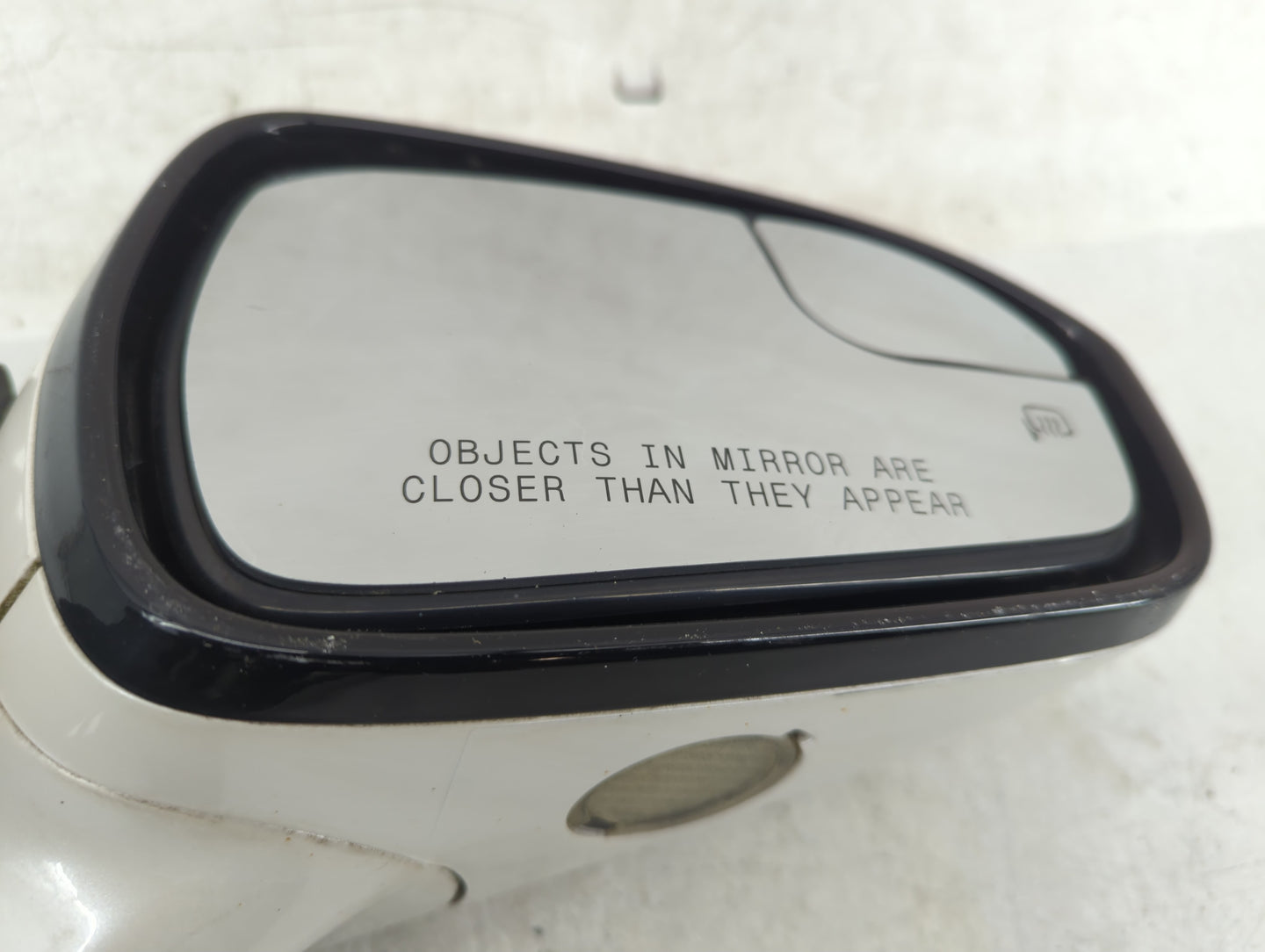 2015-2017 Ford Fusion Passenger Side View Mirror - Right Door Mirror OEM Used - Oemusedautoparts1.com