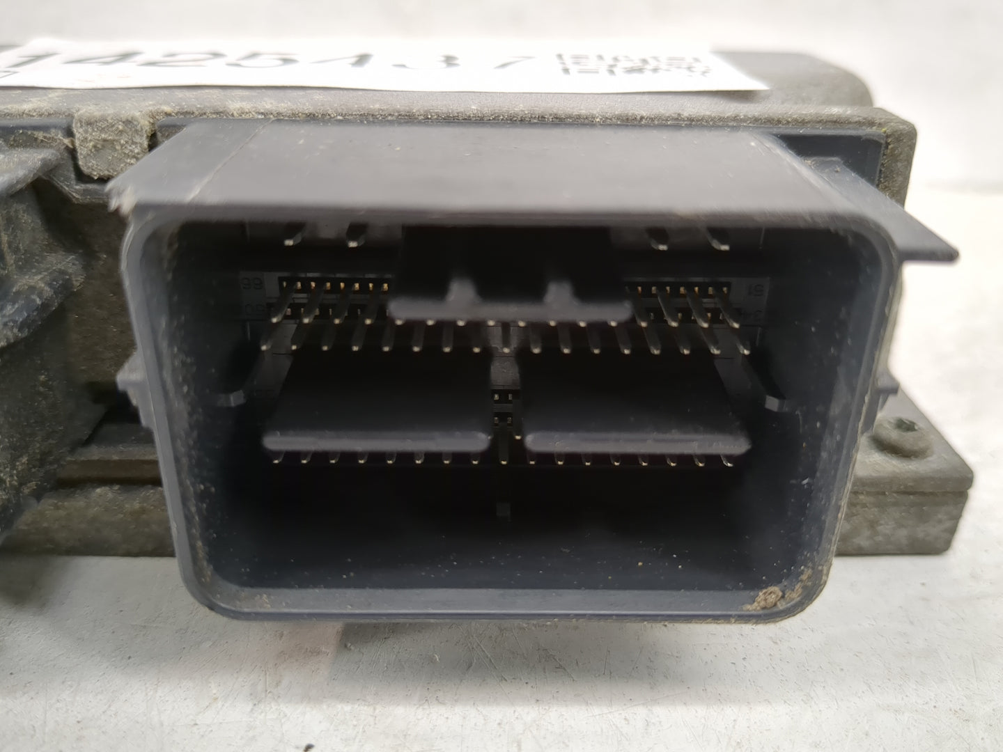 2014-2016 Ford Fusion PCM Engine Control Computer ECU ECM PCU OEM P/N:ES7A-12A650-JF DG9A-12B684-YA Fits Fits 2014 2015 2016