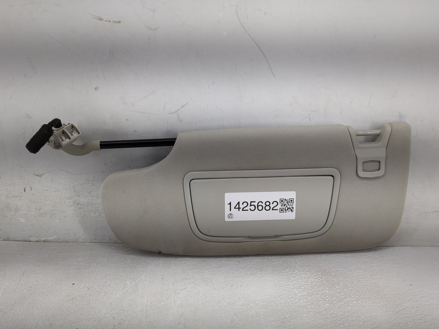 2015-2016 Ford Fusion Sun Visor Shade Replacement Driver Left Mirror Fits Fits 2015 2016 OEM Used Auto Parts - Oemusedautopa