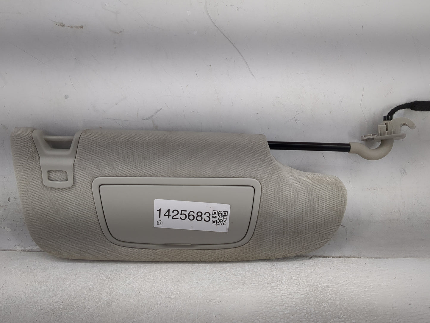 2015-2016 Ford Fusion Sun Visor Shade Replacement Passenger Right Mirror Fits Fits 2015 2016 OEM Used Auto Parts - Oemusedau