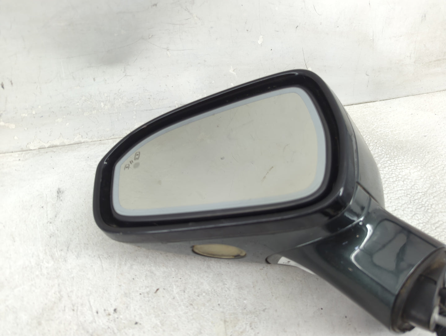 2015-2017 Ford Fusion Driver Side View Mirror - Left Door Mirror OEM Used - Oemusedautoparts1.com