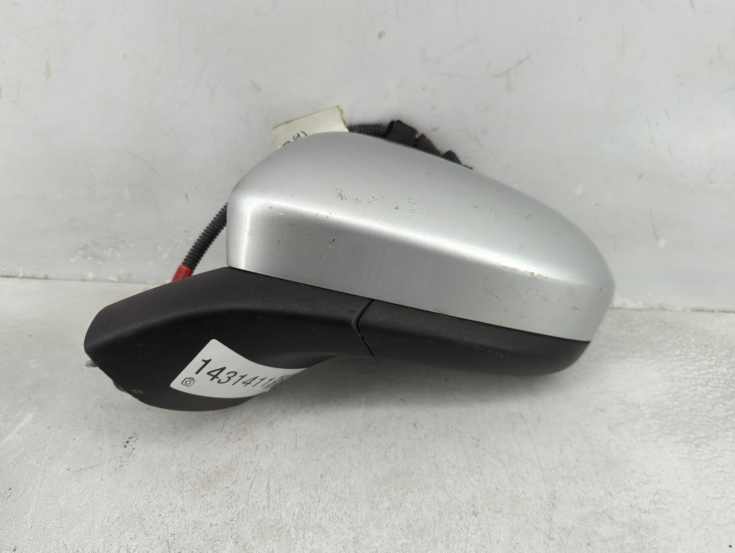 2015-2017 Ford Fusion Driver Side View Mirror - Left Door Mirror OEM Used - Oemusedautoparts1.com