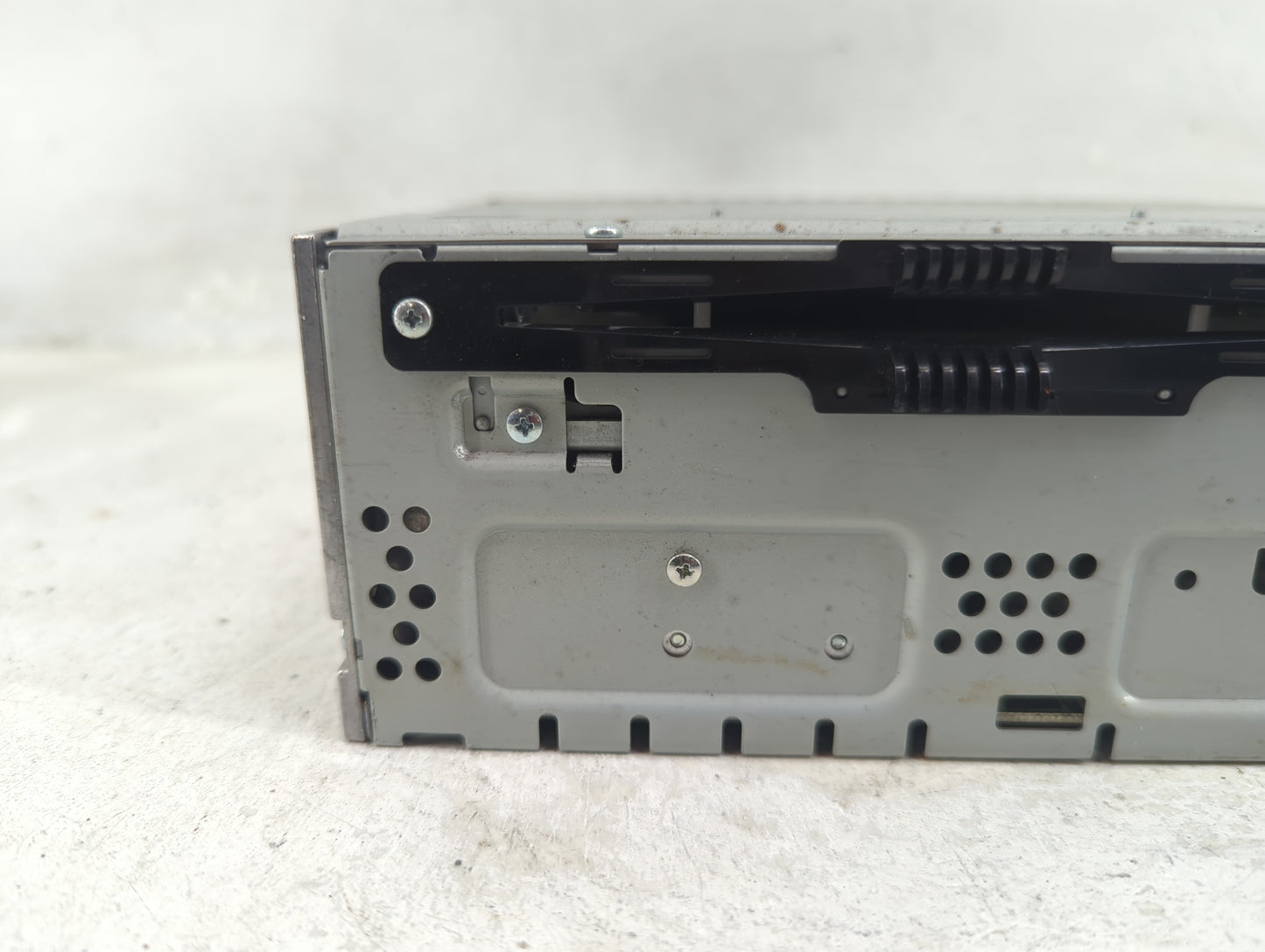 2015-2016 Ford Fusion Radio AM FM Cd Player Receiver Replacement Fits Fits 2015 2016 OEM Used Auto Parts - Oemusedautoparts1