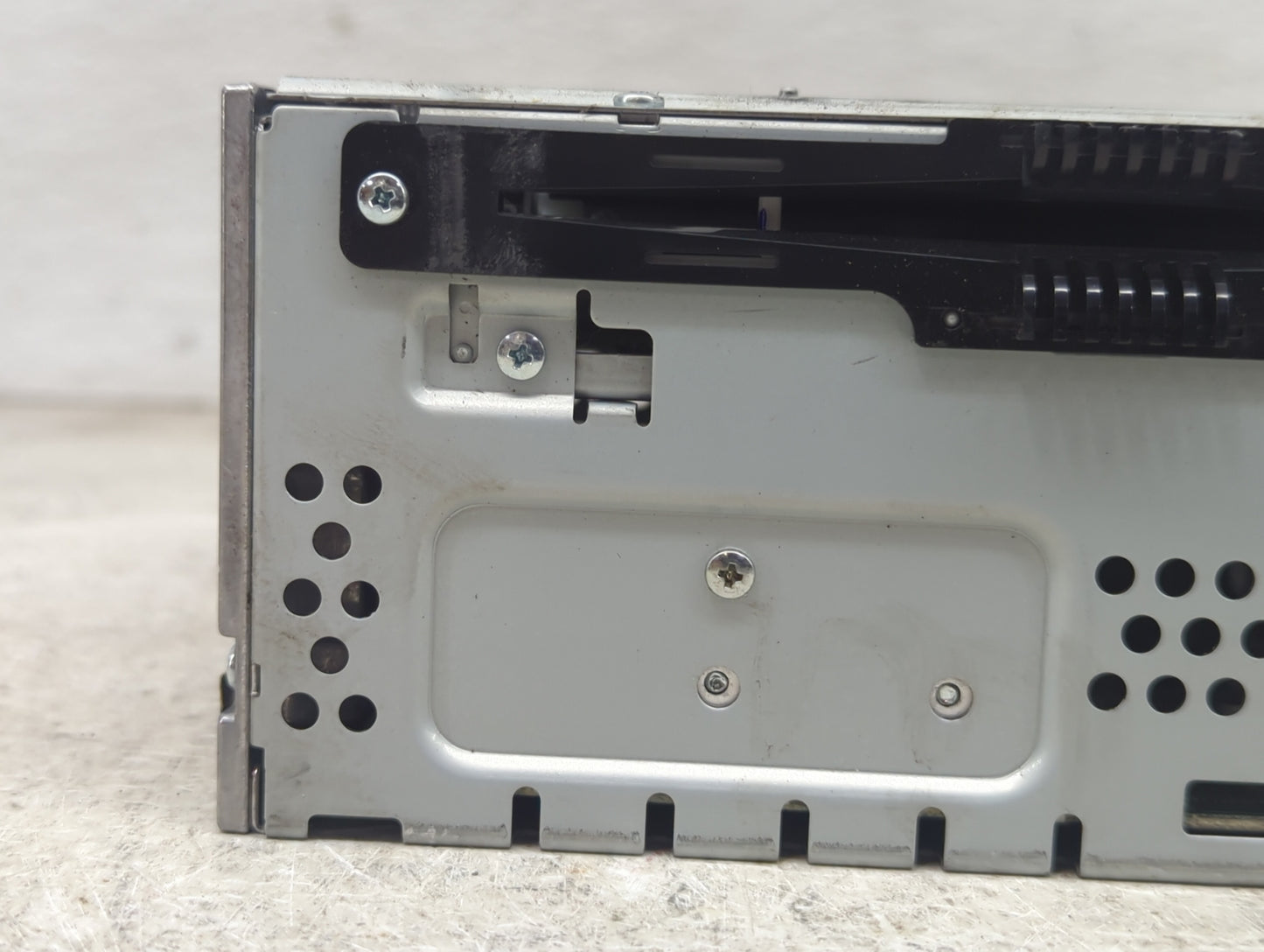 2013-2015 Ford Fusion Radio AM FM Cd Player Receiver Replacement P/N:DS7T-19C107-BM Fits Fits 2013 2014 2015 OEM Used Auto P