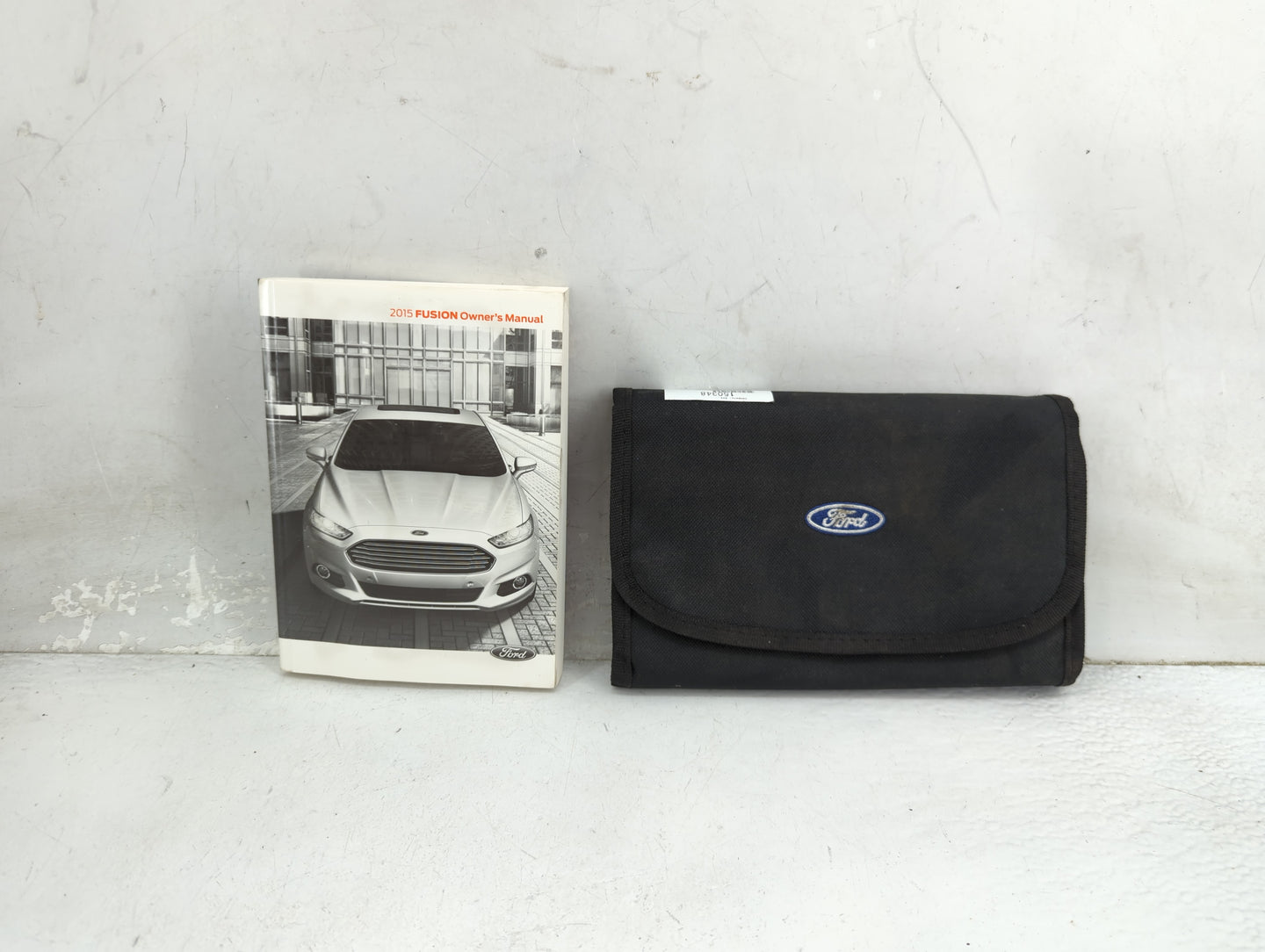 2015 Ford Fusion Owners Manual Book Guide P/N:20140430201207 FE5J19A321AA OEM Used Auto Parts - Oemusedautoparts1.com