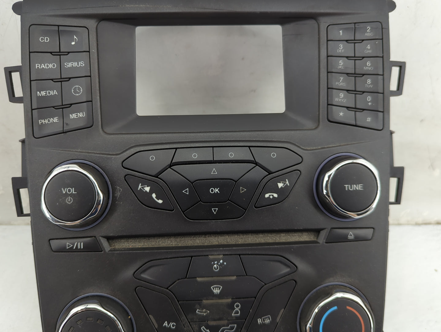 2015-2015 Ford Fusion Radio Control Panel 1463690 - Oemusedautoparts1.com