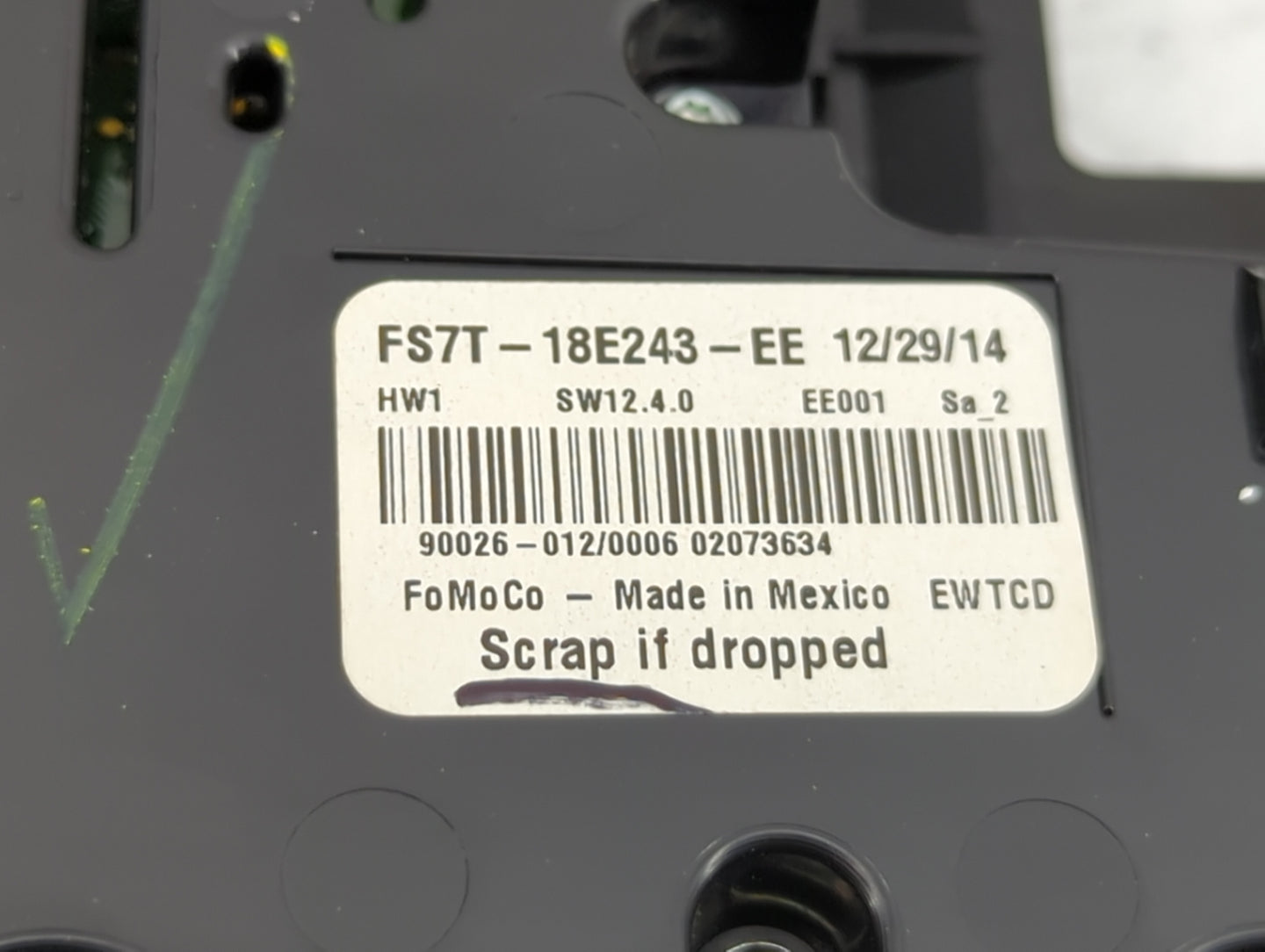 2015-2015 Ford Fusion Radio Control Panel 1463690 - Oemusedautoparts1.com