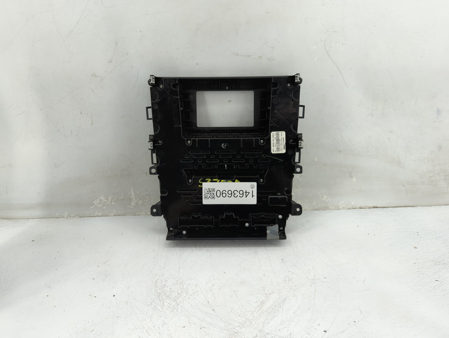 2015-2015 Ford Fusion Radio Control Panel 1463690 - Oemusedautoparts1.com