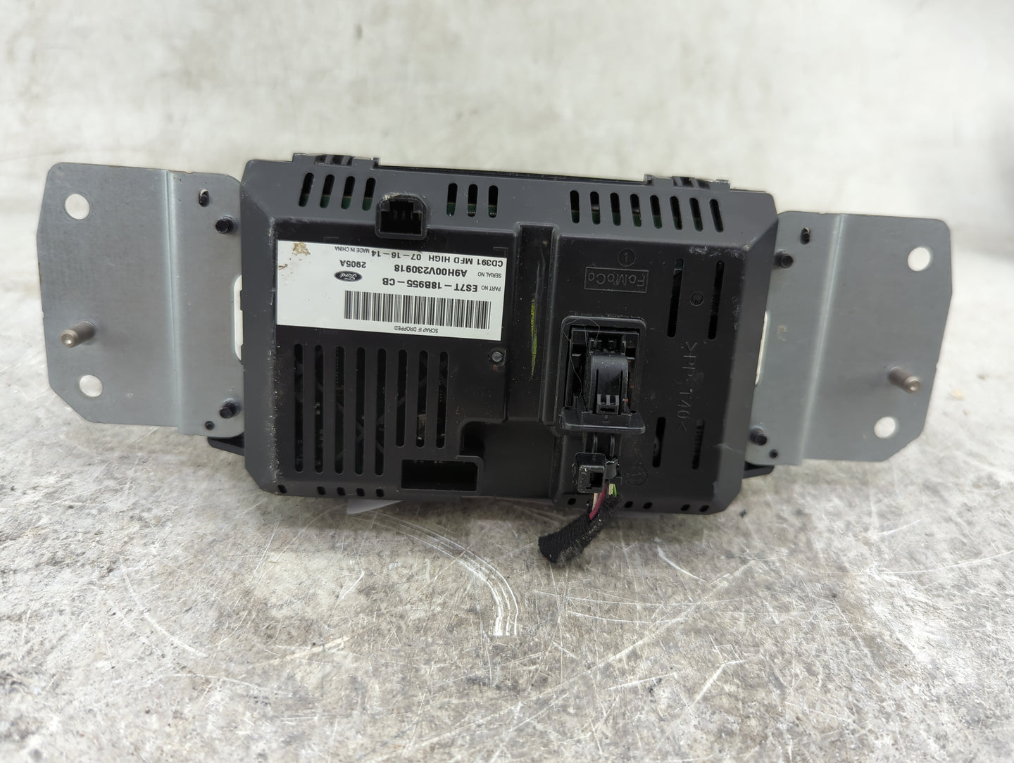 2014-2016 Ford Fusion Information Display Screen 1467747 - Oemusedautoparts1.com