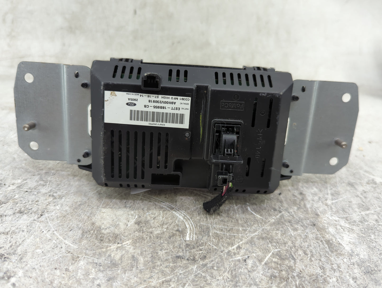 2014-2016 Ford Fusion Information Display Screen 1467747 - Oemusedautoparts1.com
