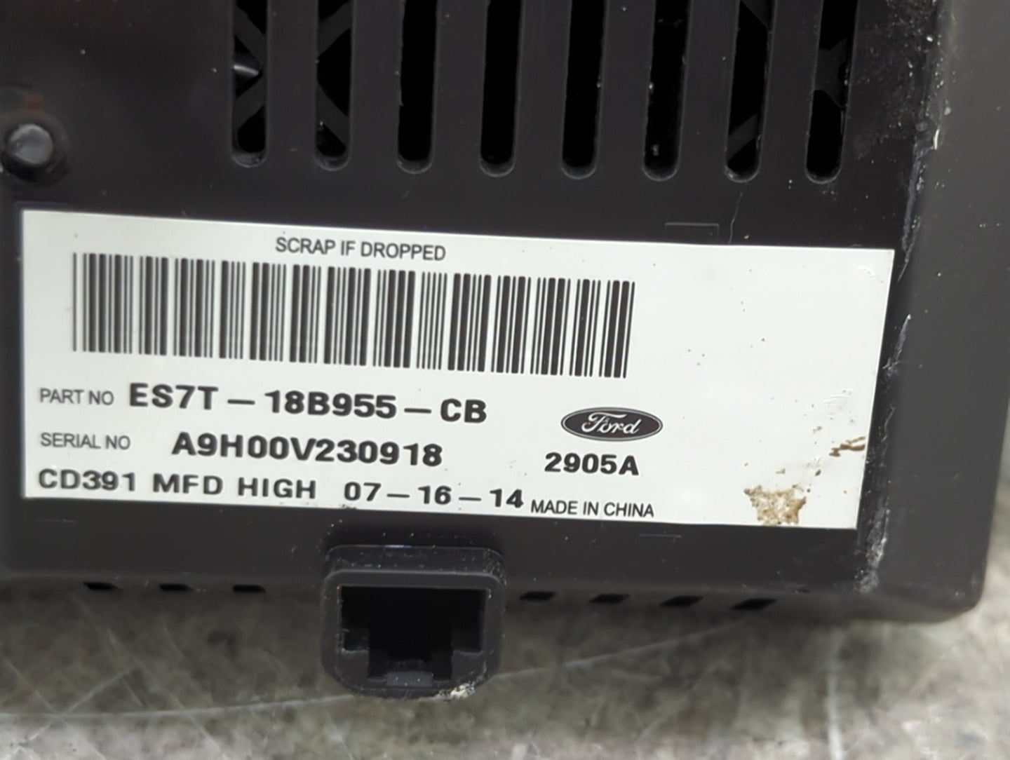 2014-2016 Ford Fusion Information Display Screen 1467747 - Oemusedautoparts1.com