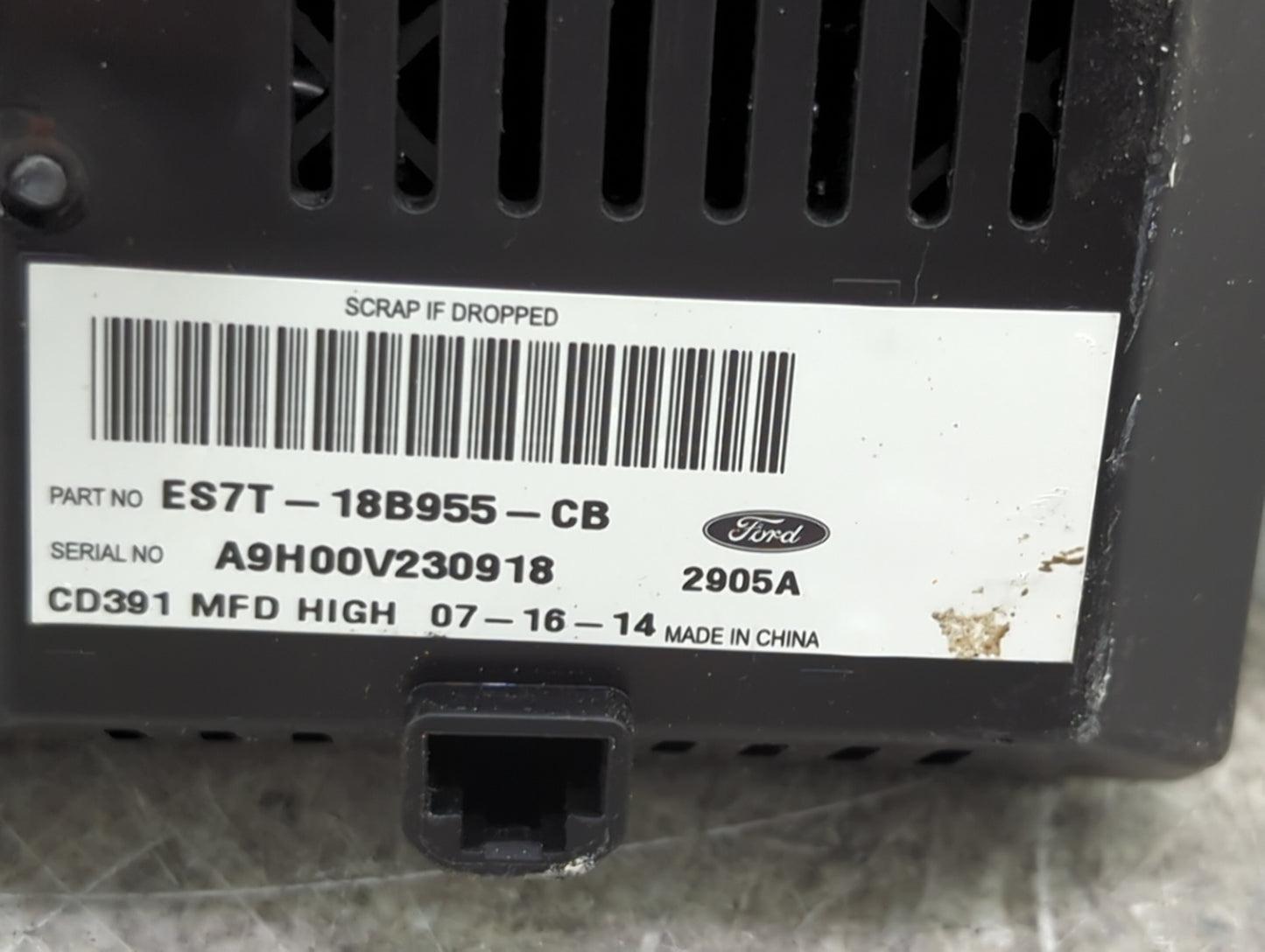 2014-2016 Ford Fusion Information Display Screen 1467747 - Oemusedautoparts1.com