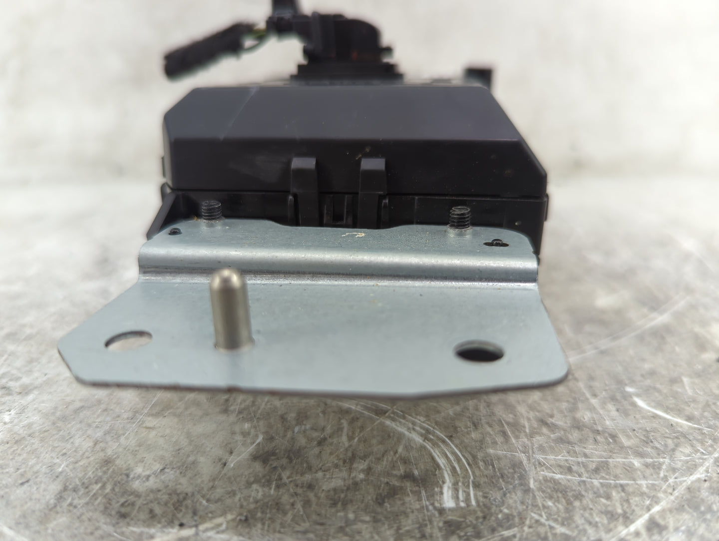 2014-2016 Ford Fusion Information Display Screen 1467747 - Oemusedautoparts1.com