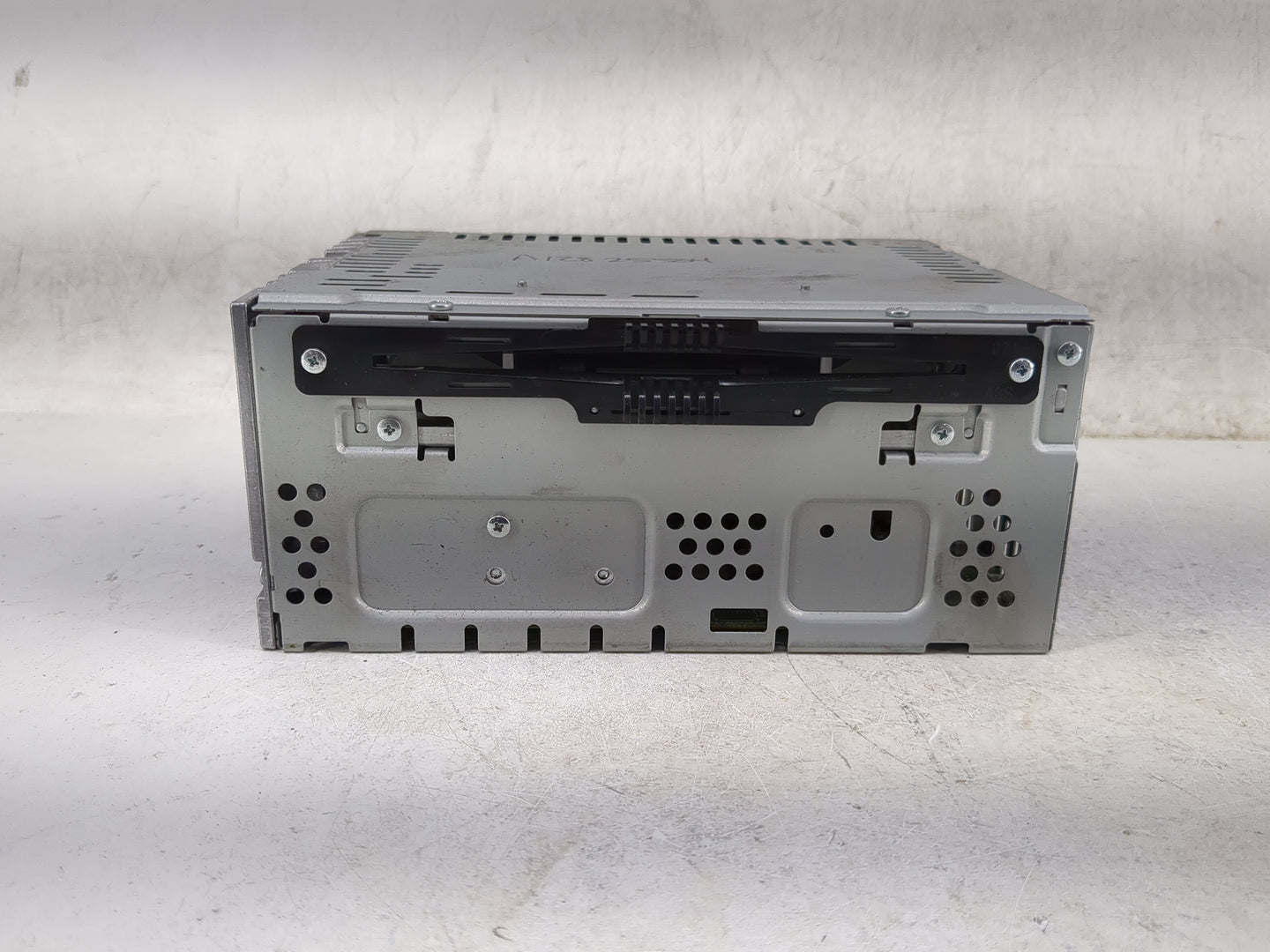 2013-2015 Ford Fusion Radio AM FM Cd Player Receiver Replacement P/N:DS7T-19C107-BM Fits Fits 2013 2014 2015 OEM Used Auto P