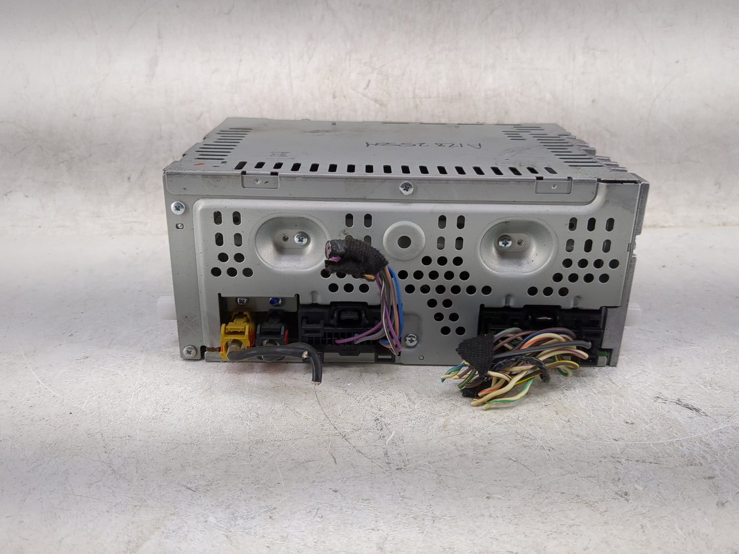 2013-2015 Ford Fusion Radio AM FM Cd Player Receiver Replacement P/N:DS7T-19C107-BM Fits Fits 2013 2014 2015 OEM Used Auto P