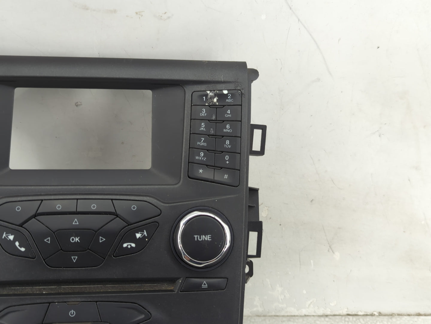 2015-2015 Ford Fusion Radio Control Panel 1469337 - Oemusedautoparts1.com