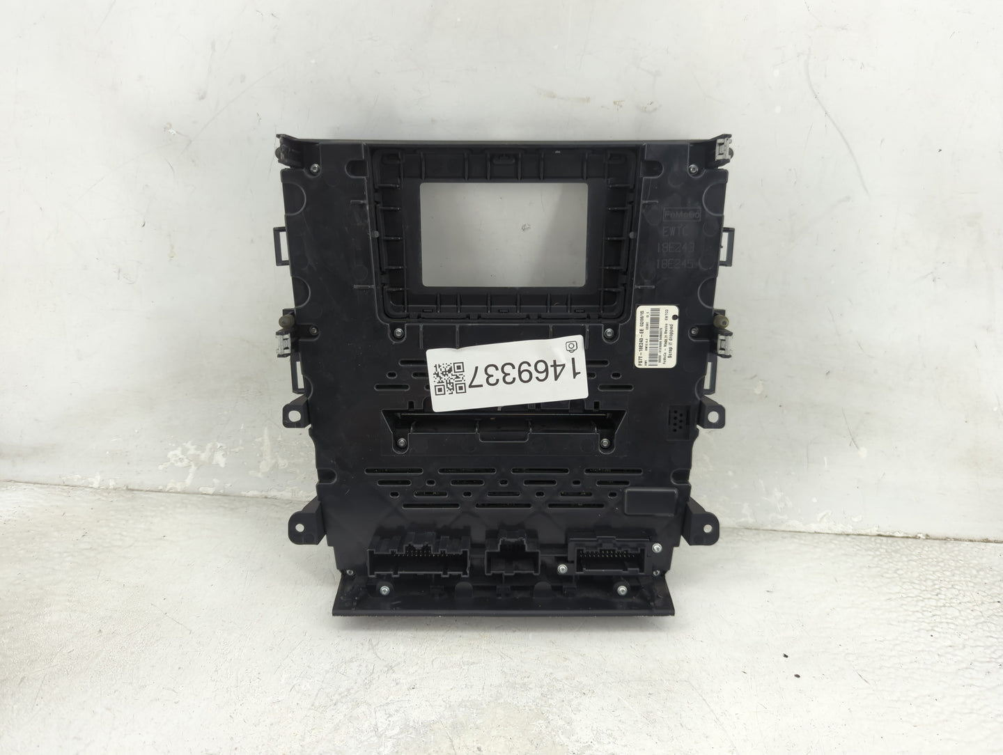 2015-2015 Ford Fusion Radio Control Panel 1469337 - Oemusedautoparts1.com