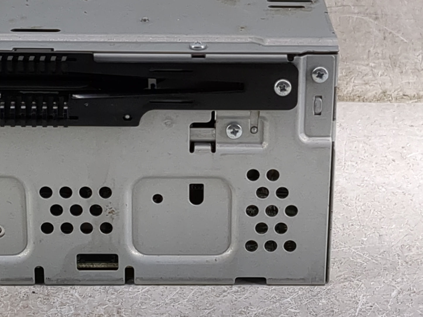 2013-2015 Ford Fusion Radio AM FM Cd Player Receiver Replacement P/N:DS7T-19C107-BM Fits Fits 2013 2014 2015 OEM Used Auto P