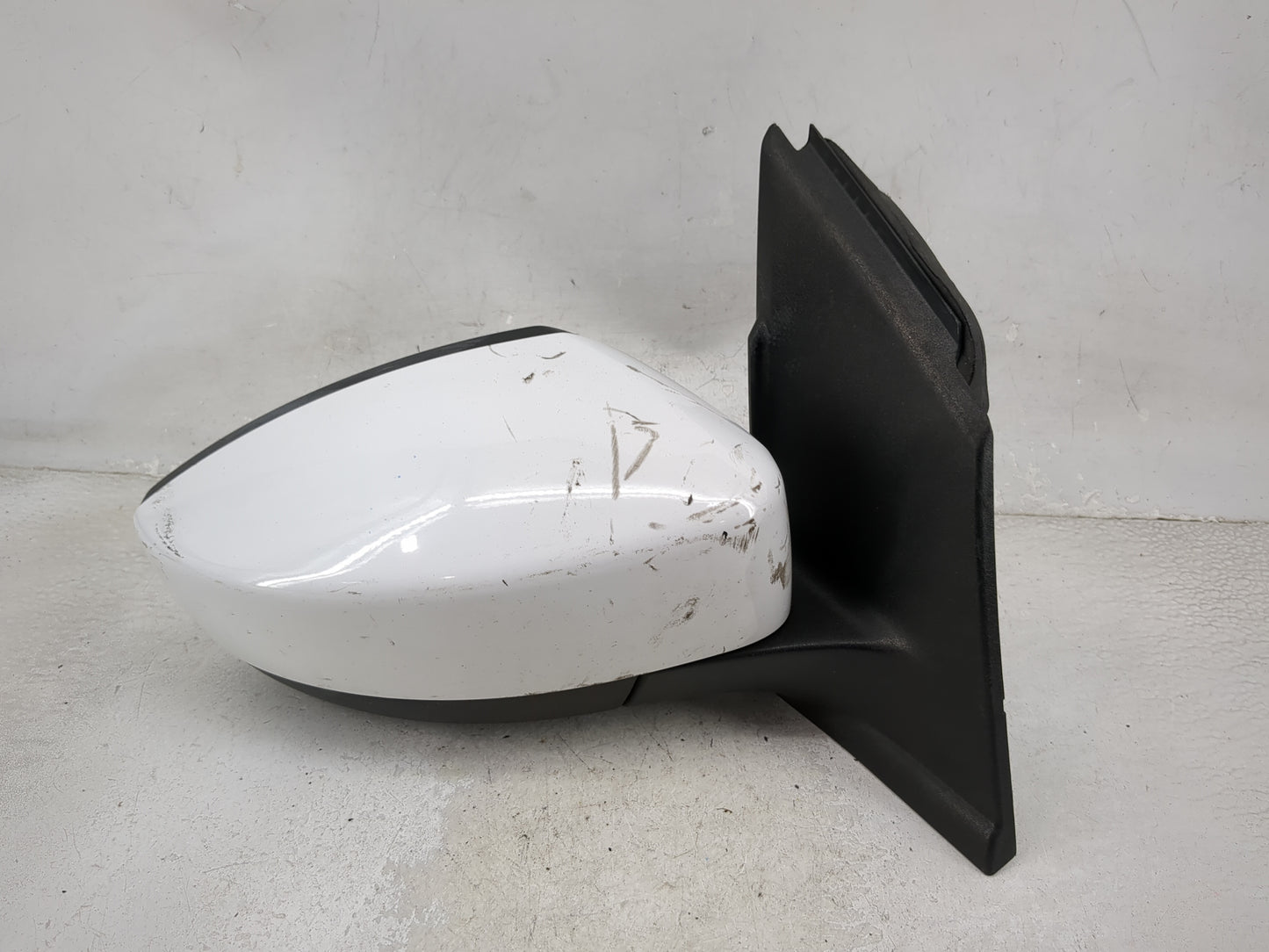 2015-2017 Ford Fusion Passenger Side View Mirror - Right Door Mirror OEM Used - Oemusedautoparts1.com