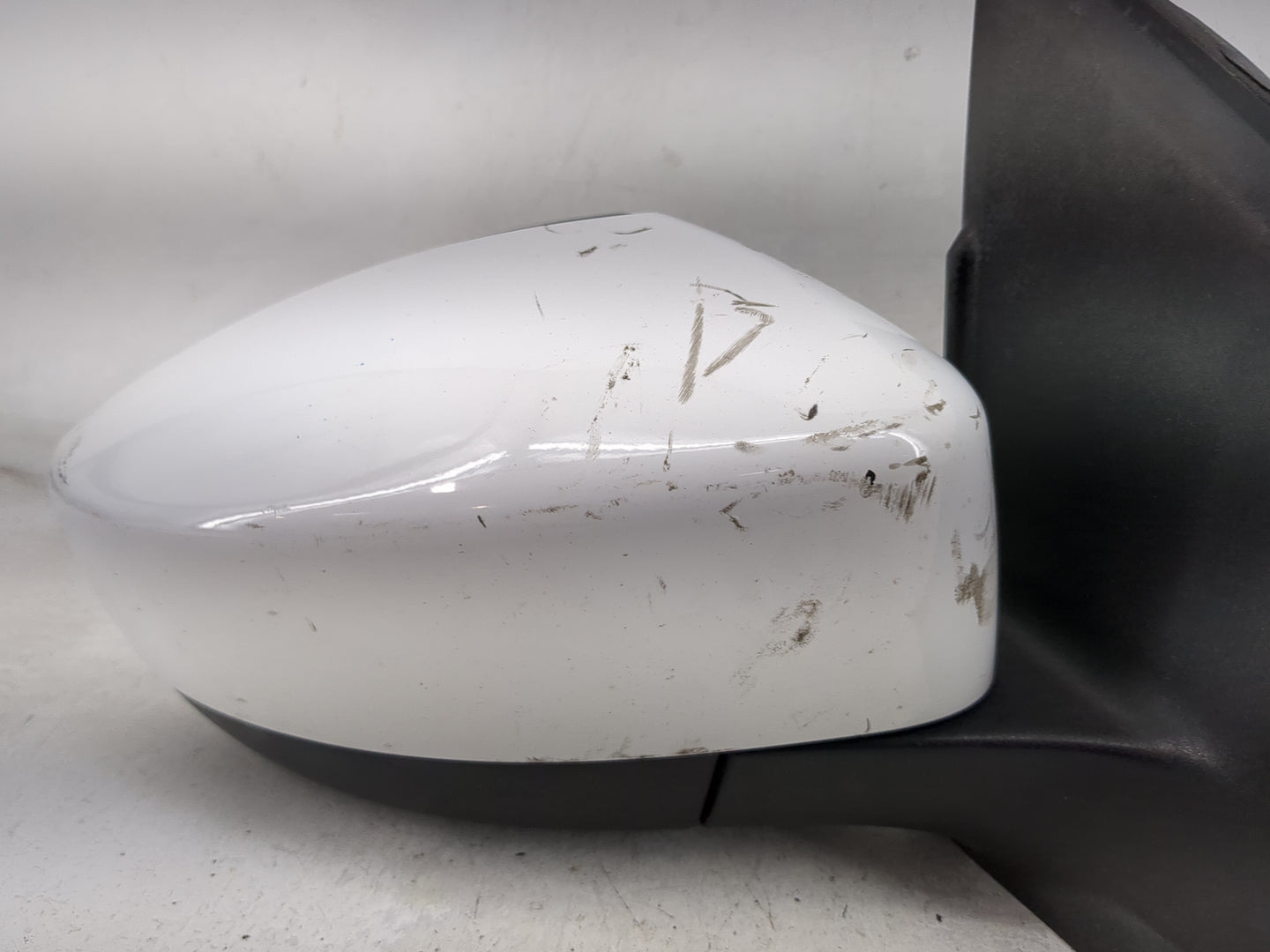 2015-2017 Ford Fusion Passenger Side View Mirror - Right Door Mirror OEM Used - Oemusedautoparts1.com