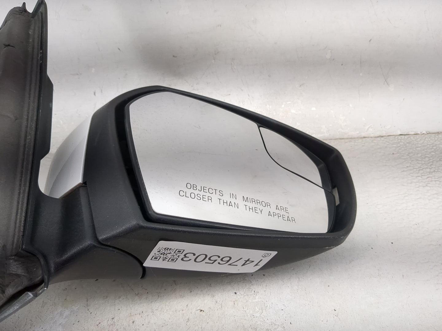 2015-2017 Ford Fusion Passenger Side View Mirror - Right Door Mirror OEM Used - Oemusedautoparts1.com