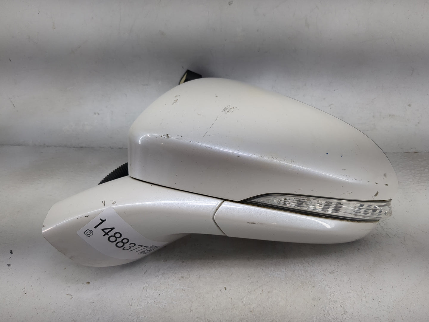 2015-2017 Ford Fusion Driver Side View Mirror - Left Door Mirror OEM Used - Oemusedautoparts1.com
