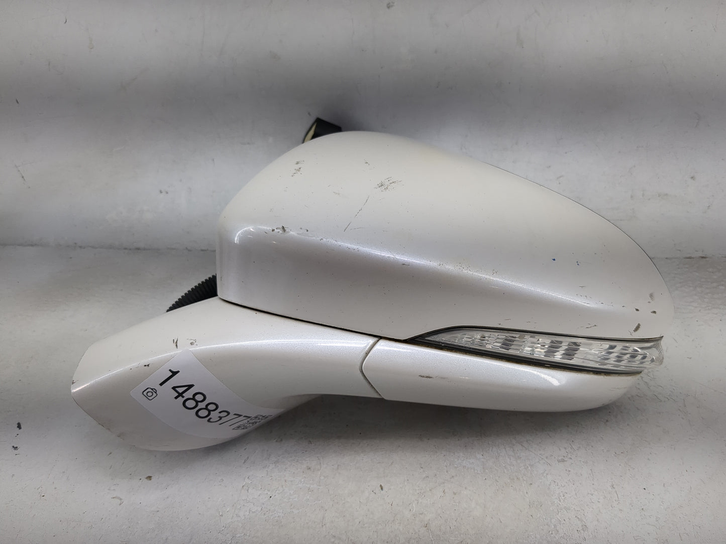 2015-2017 Ford Fusion Driver Side View Mirror - Left Door Mirror OEM Used - Oemusedautoparts1.com