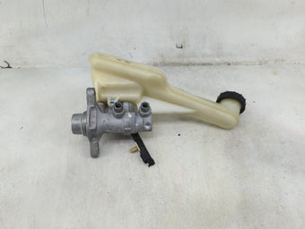 compare product 2013-2016 Ford Fusion Brake Master Cylinder 1489184