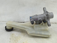2013-2016 Ford Fusion Brake Master Cylinder 1492352 - Oemusedautoparts1.com
