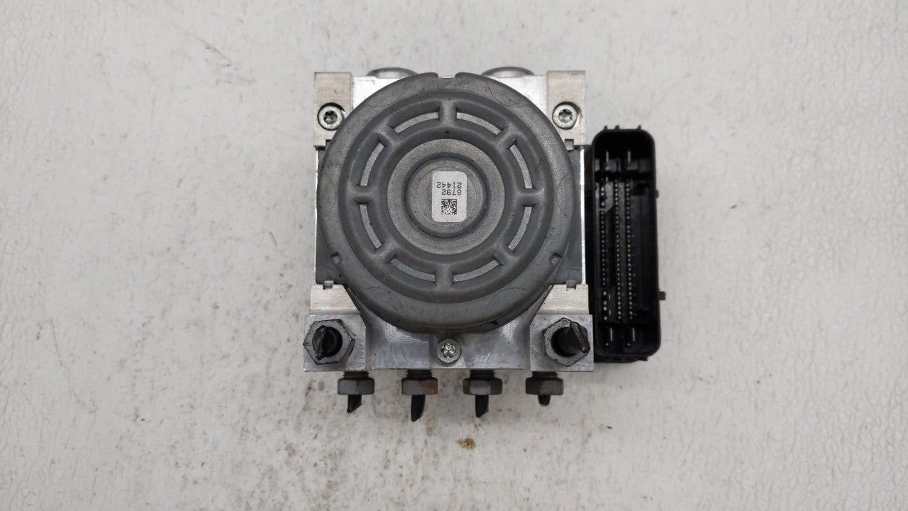 2014-2016 Ford Fusion ABS Pump Control Module Replacement P/N:EG9C-2C405-AF EG9C-2C405-AE Fits Fits 2014 2015 2016 OEM Used 