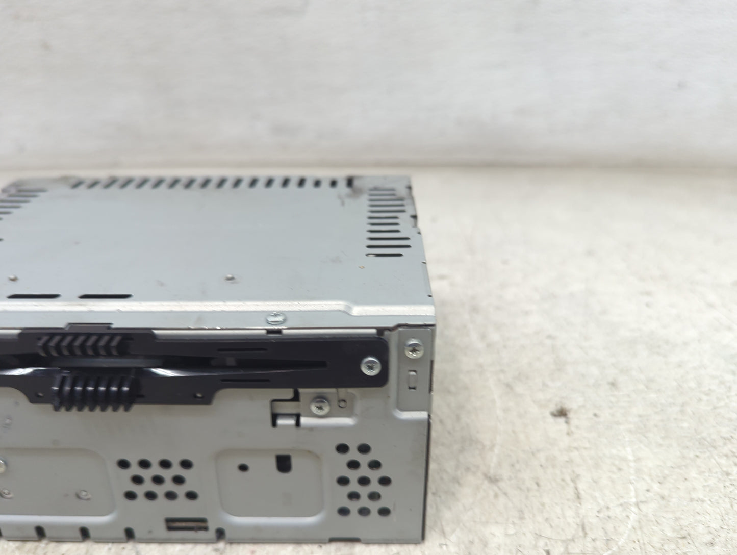 2014-2015 Ford Fusion Radio AM FM Cd Player Receiver Replacement P/N:DS7T-19C107-BM Fits Fits 2014 2015 OEM Used Auto Parts 