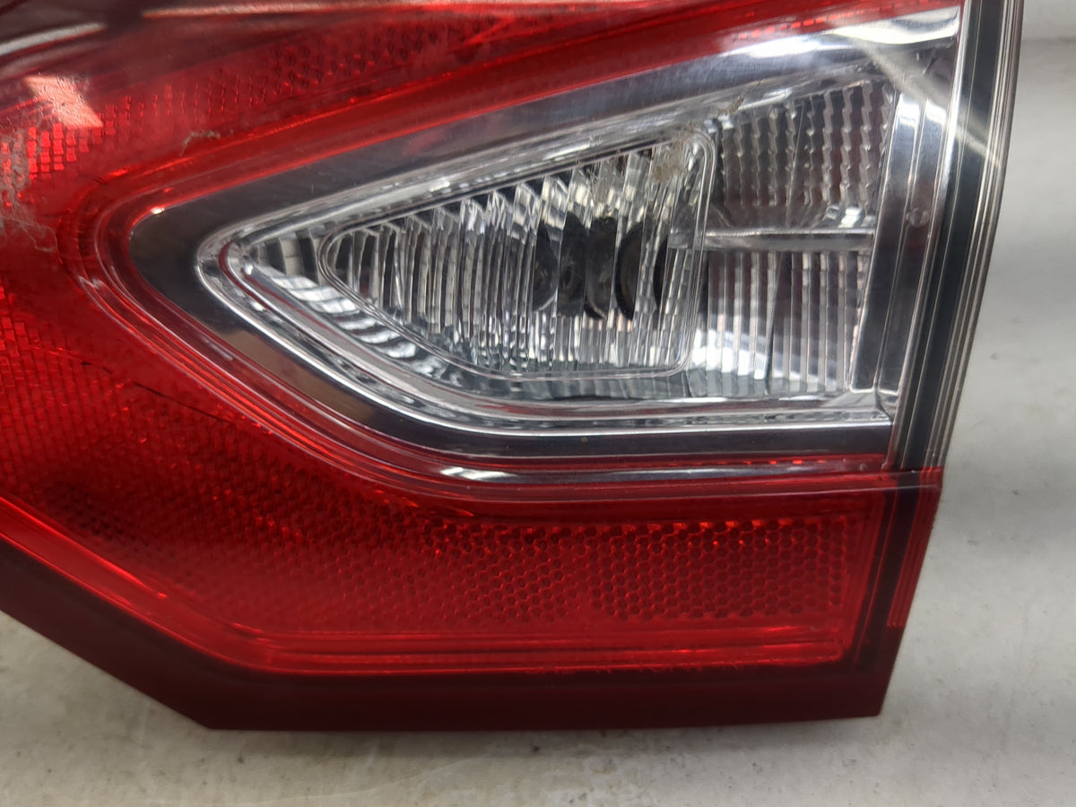 2013-2016 Ford Fusion Passenger Right Side Deck Lid Mounted Tail Light 1512554 - Oemusedautoparts1.com