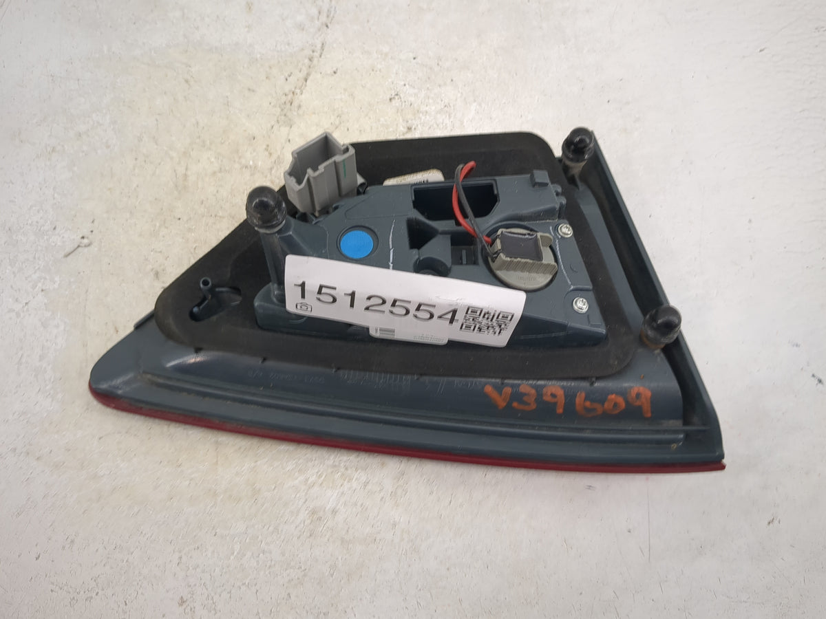2013-2016 Ford Fusion Passenger Right Side Deck Lid Mounted Tail Light 1512554 - Oemusedautoparts1.com