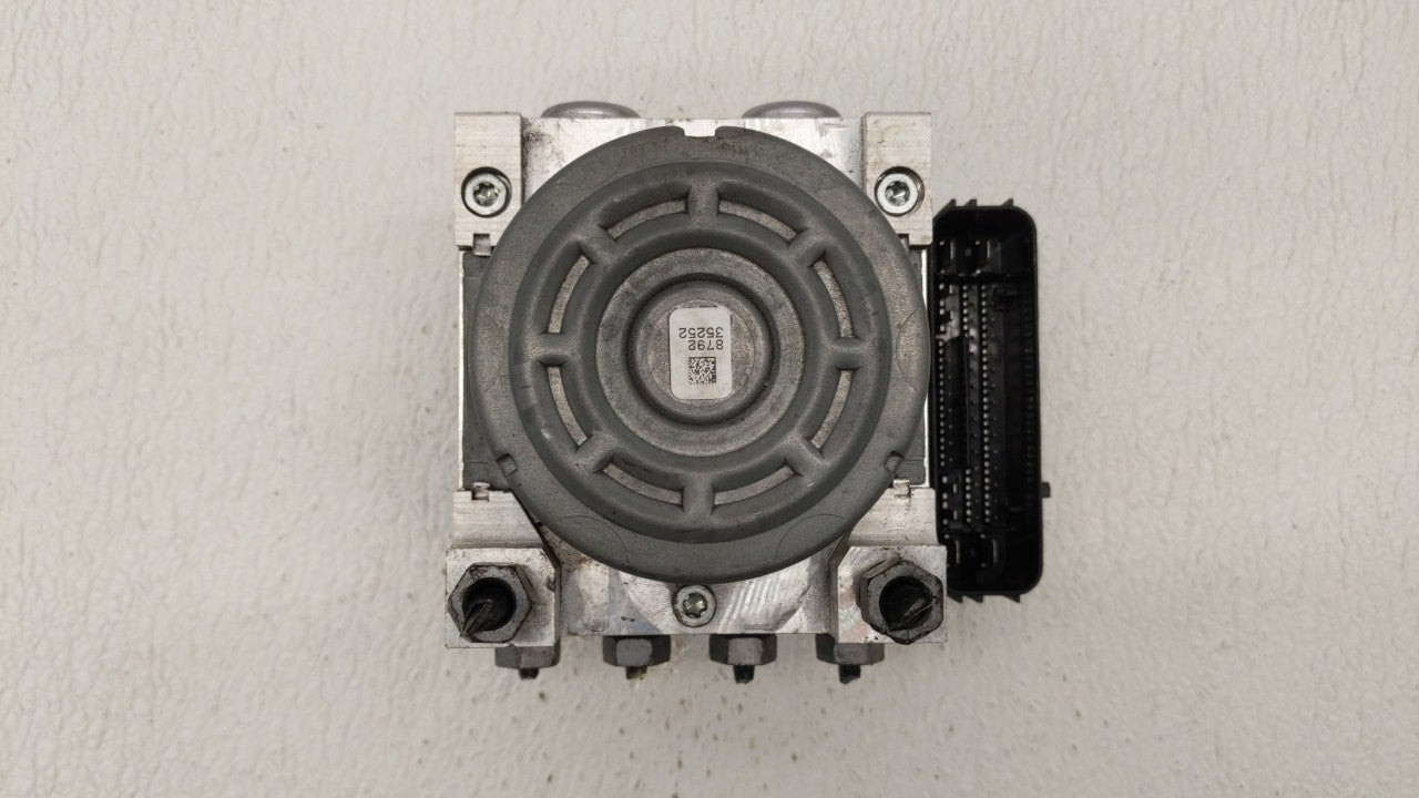 2014-2016 Ford Fusion ABS Pump Control Module Replacement P/N:EG9C-2C405-AF EG9C-2C405-AE, EG9C-2C405-DF Fits Fits 2014 2015