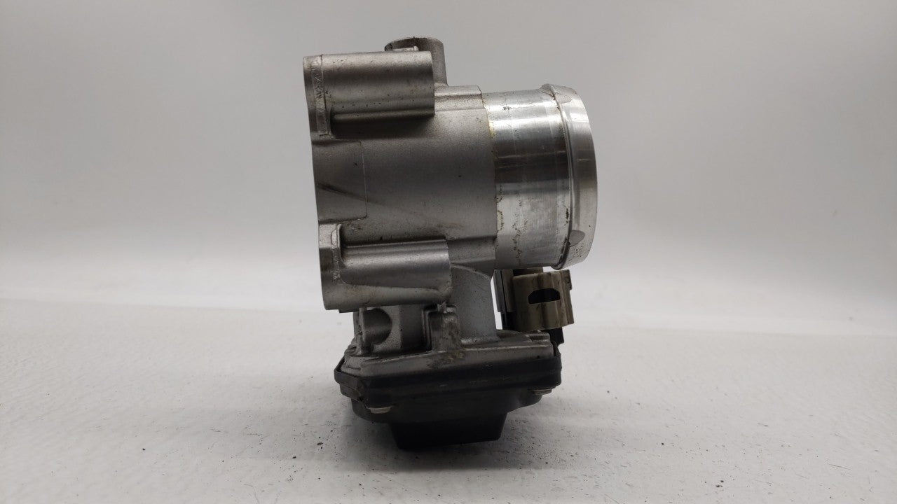 2014-2019 Ford Fusion Throttle Body P/N:DS7G-9E991-BB DS7G-9F991-CA Fits Fits 2014 2015 2016 2017 2018 2019 OEM Used Auto Pa