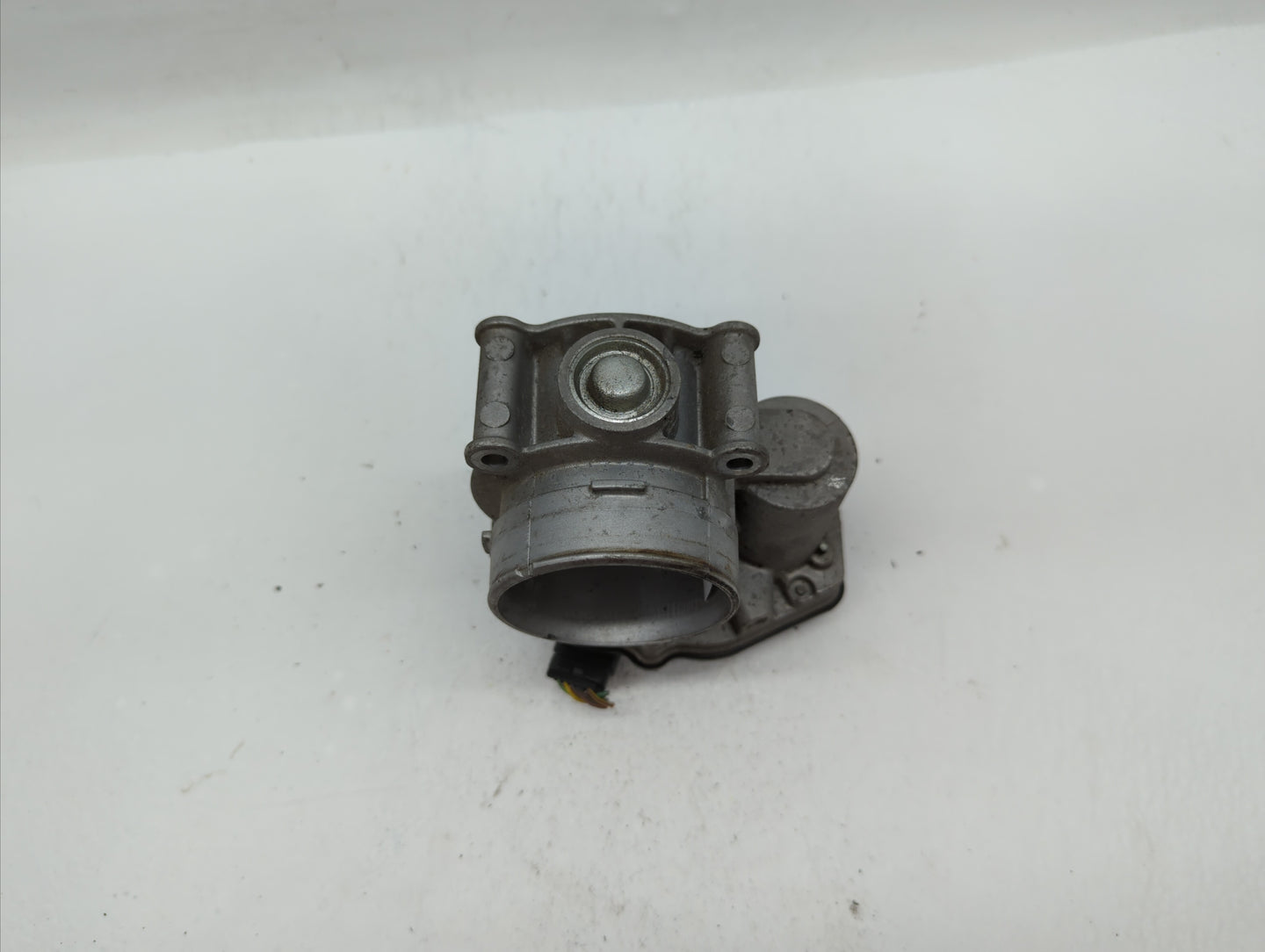 2013-2019 Ford Fusion Throttle Body P/N:DS7E-9F991-AK DS7E-9F991-AD Fits Fits 2013 2014 2015 2016 2017 2018 2019 2020 OEM Us