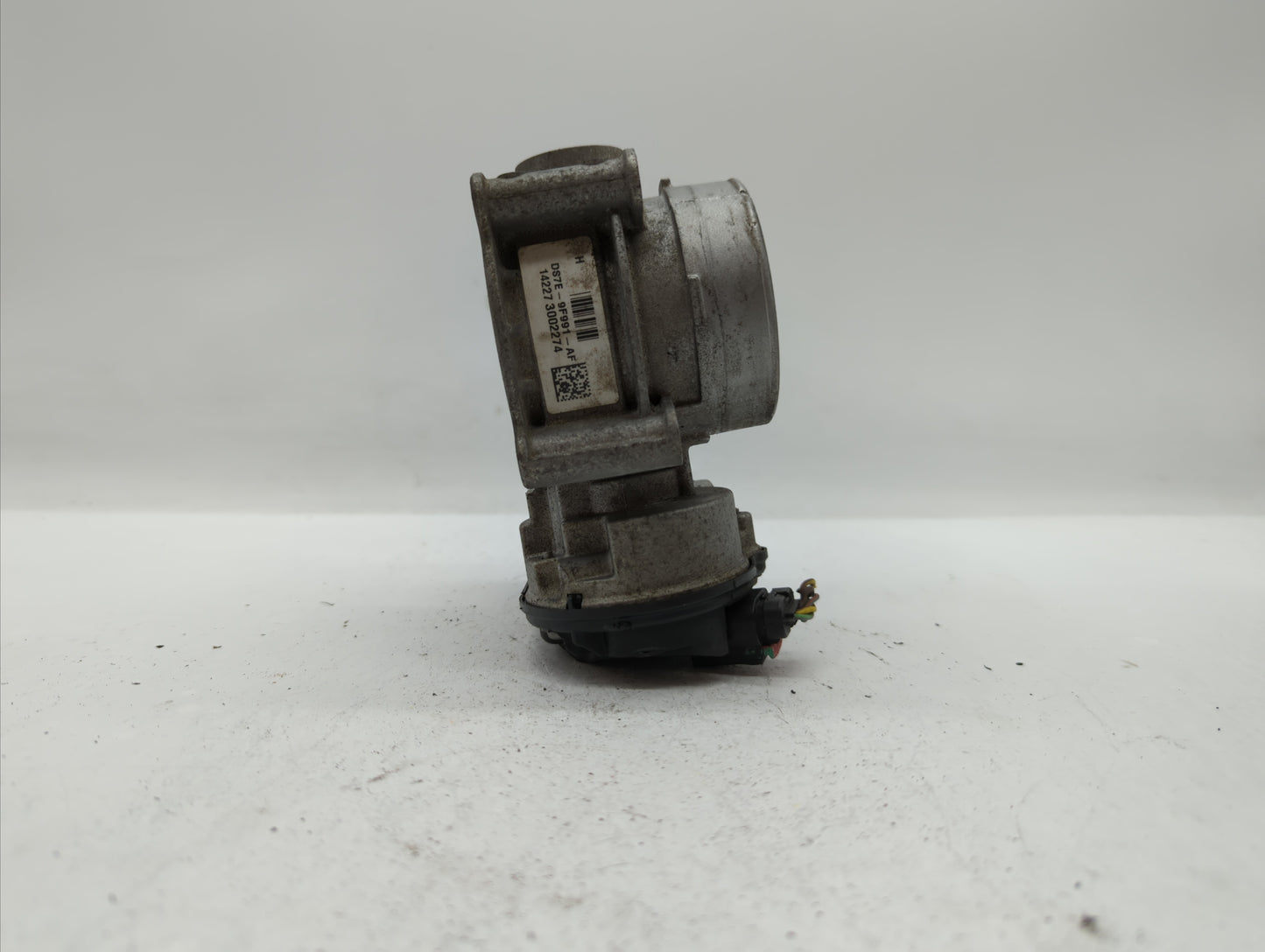 2013-2019 Ford Fusion Throttle Body P/N:DS7E-9F991-AK DS7E-9F991-AD Fits Fits 2013 2014 2015 2016 2017 2018 2019 2020 OEM Us