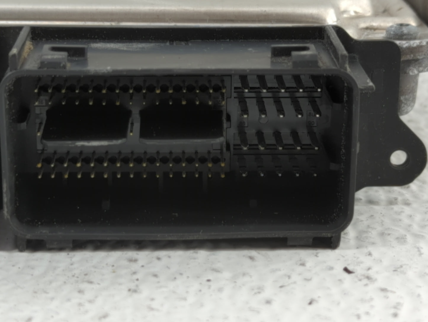 2015 Ford Fusion PCM Engine Control Computer ECU ECM PCU OEM P/N:FS7A-12A650-AXC FS7A-12A650-AUC, FS7A-12A650-AYC Fits OEM U